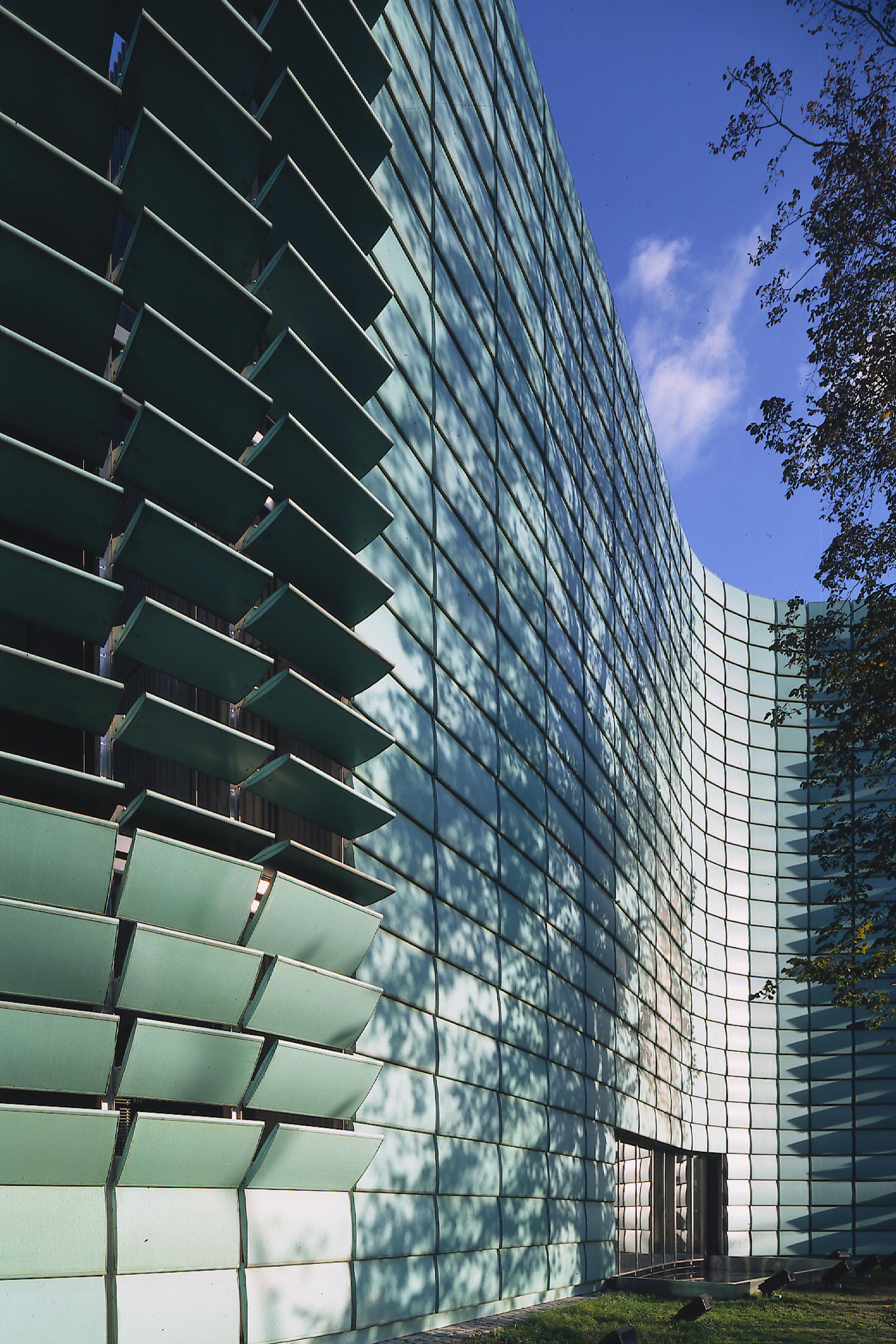 Nordic Embassies in Berlin, copper band detail. Photo: Christian Richters | Berger+Parkkinen Architekten